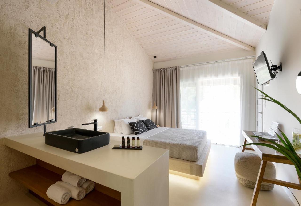 Karidi Beach Boutique Suites 보우르보우로우 외부 사진