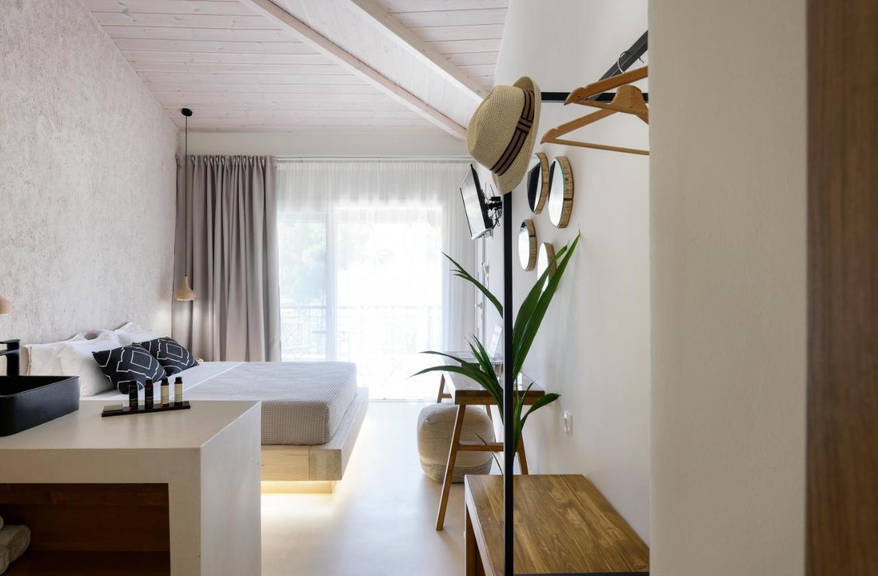 Karidi Beach Boutique Suites 보우르보우로우 외부 사진