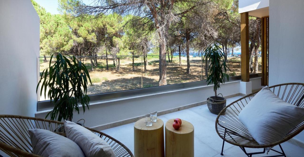 Karidi Beach Boutique Suites 보우르보우로우 외부 사진