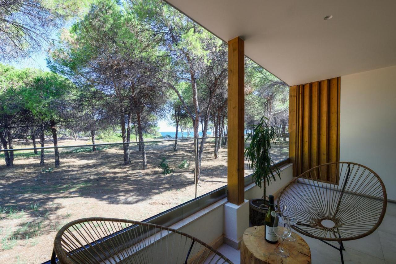 Karidi Beach Boutique Suites 보우르보우로우 외부 사진